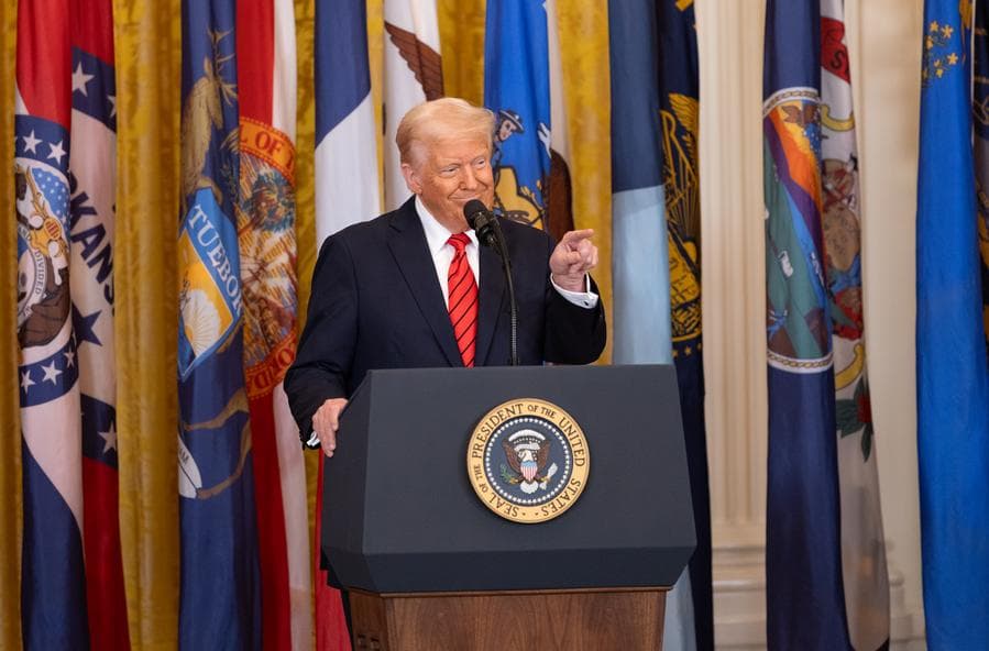 ทรัมป์ขู่เก็บ 'ภาษีรอง' น้ำมันรัสเซีย หากไม่ตกลงหยุดยิงกับยูเครน