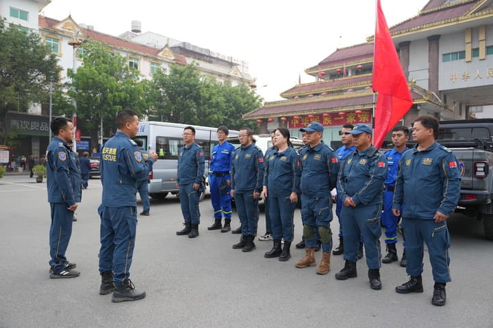 หน่วยบลู สกาย เรสคิว' ของจีนมุ่งหน้าสู่เมียนมา ช่วยบรรเทาภัยแผ่นดินไหว