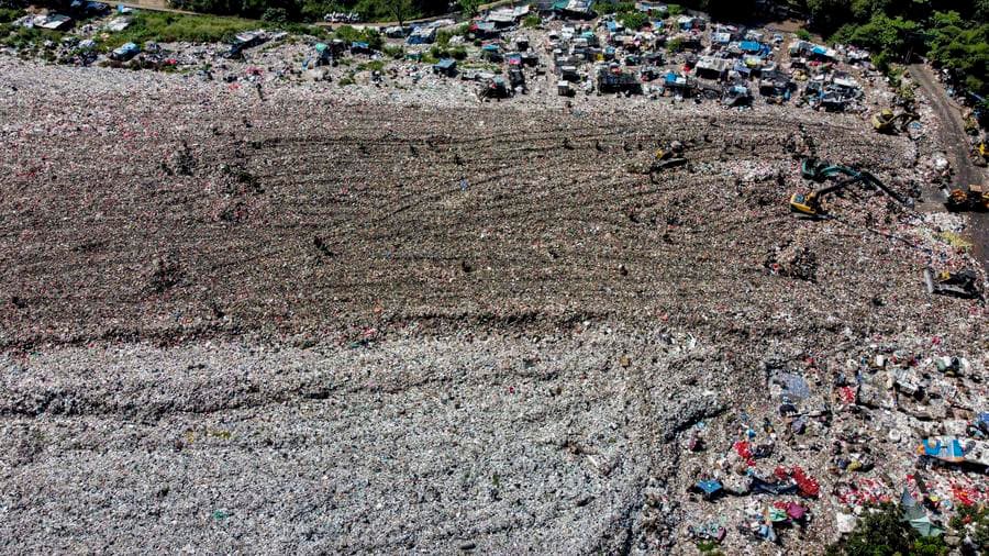 อินโดนีเซียตั้งเป้าจัดการ 'ขยะ' ให้ได้ 100% ในปี 2029