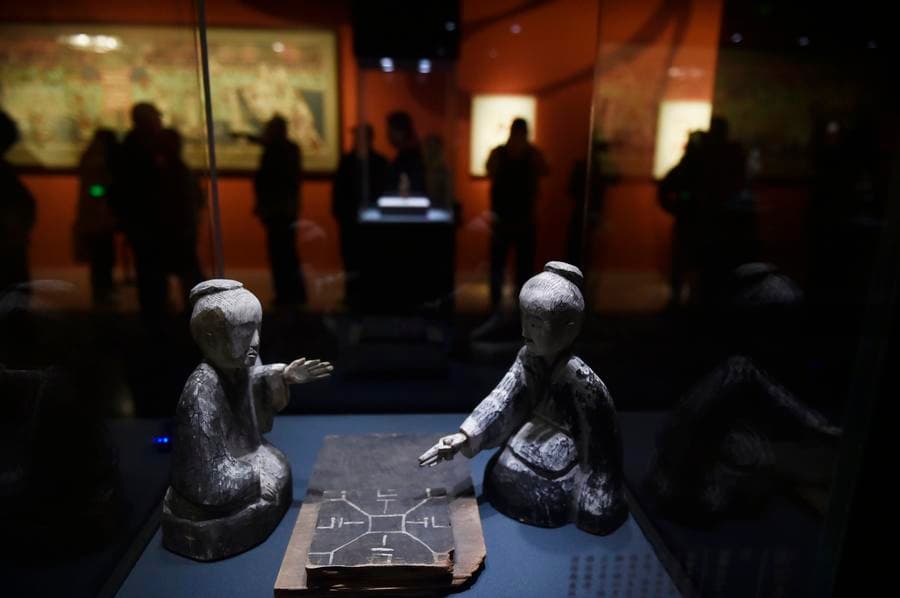 ปักกิ่ง-กานซู่ร่วมจัดนิทรรศการ 'ศิลปะบนเส้นทางสายไหม