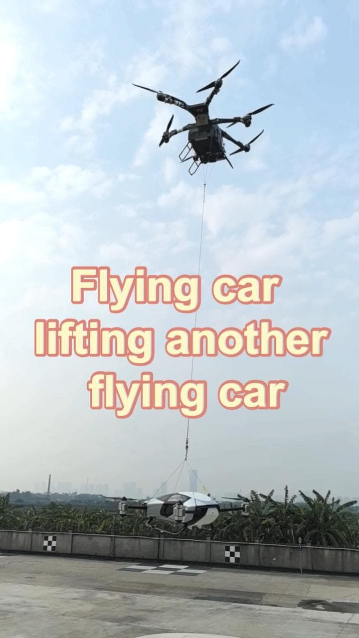 รถยนต์บินได้' ฝีมือจีน โชว์ยกรถยนต์บินได้หนัก 680 กก.