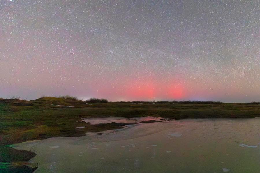 แหงนฟ้าชม 'แสงออโรรา' ประดับผืนฟ้าเฮยหลงเจียง