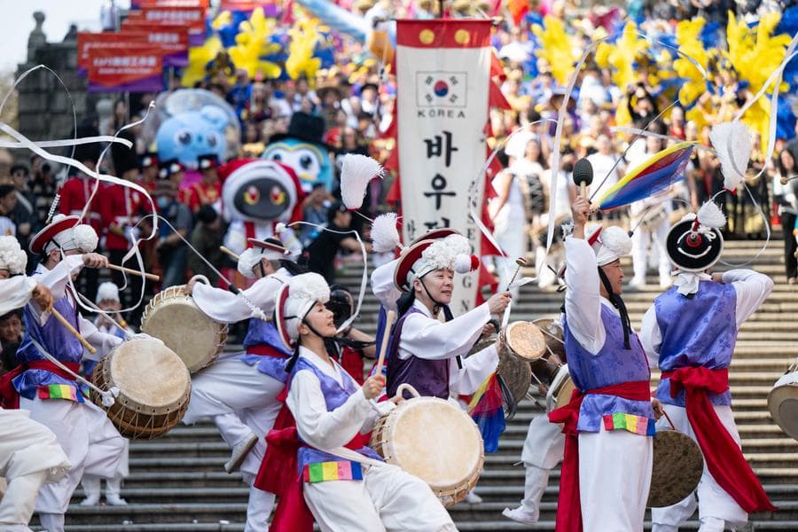 พาเหรดฉลอง 'มาเก๊า' หวนสู่มาตุภูมิครบ 26 ปี