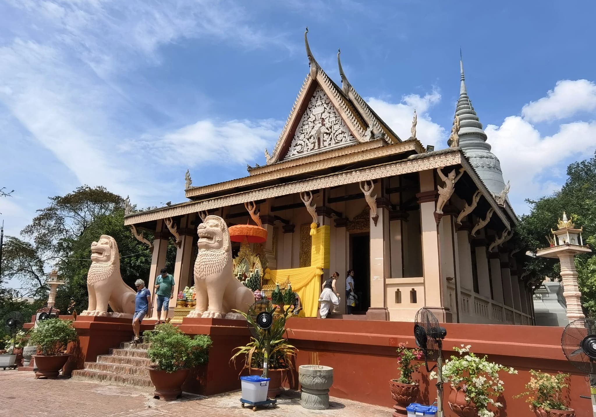 สีจิ้นผิง : สัมพันธ์จีน-กัมพูชายังคงแข็งแกร่ง หนุนกัมพูชารักษาเอกราชเชิงยุทธศาสตร์