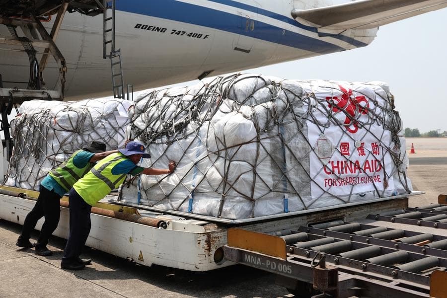 รบ.จีนส่ง 'สิ่งของช่วยเหลือทางมนุษยธรรม' ชุด 2 ให้เมียนมา