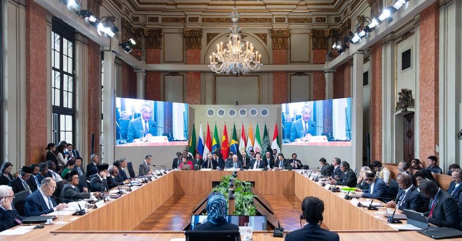 หวังอี้ : ทางออกของปัญหาในโลกอยู่ที่ 'พหุภาคีนิยม