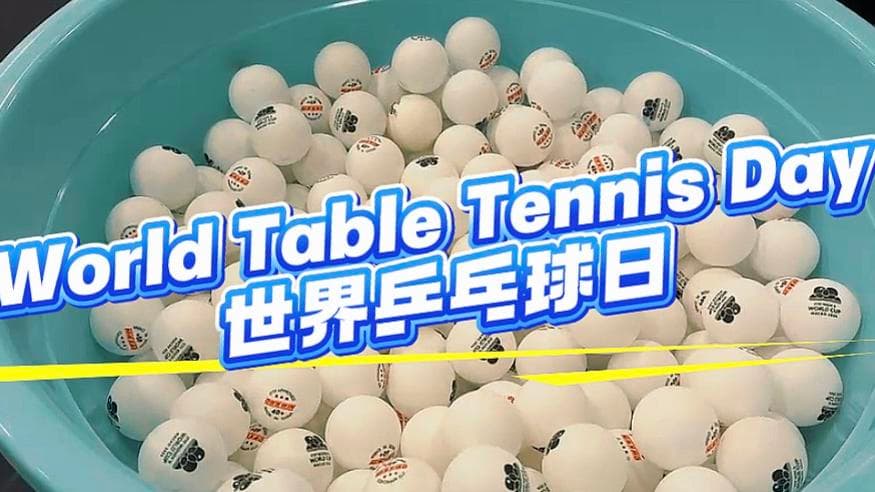 นักข่าวกีฬาจีนเปิดศึก 'ตีปิงปอง' ด้วยสมาร์ตโฟน ฉลองวันปิงปองโลก