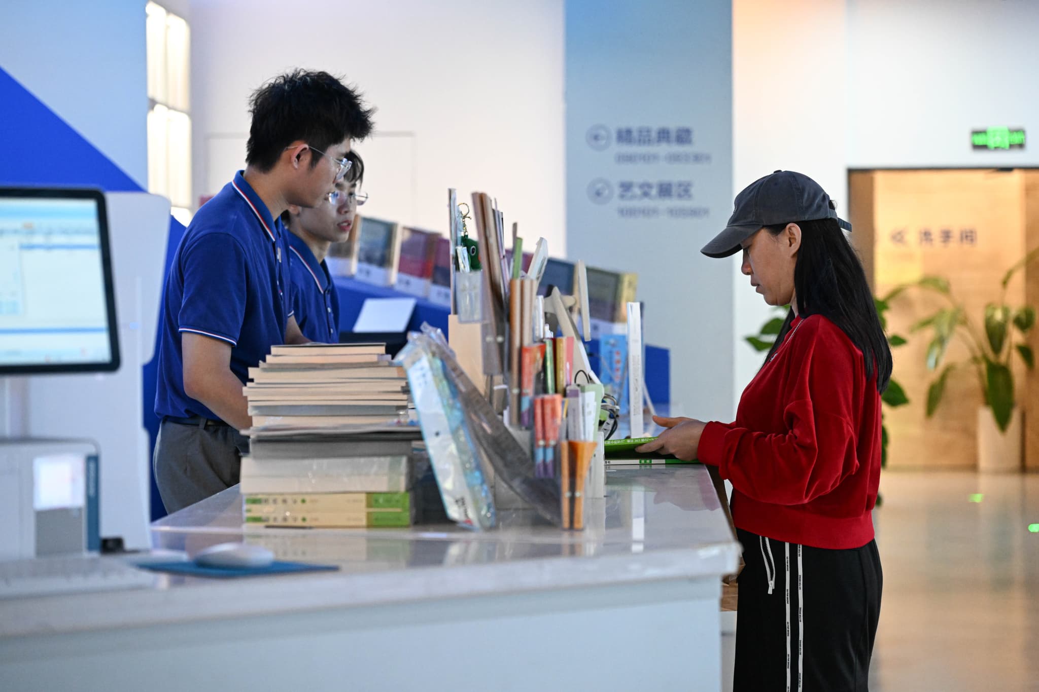 ยอด 'นักอ่านสื่อดิจิทัล' ในจีน แตะ 670 ล้านคนในปี 2024