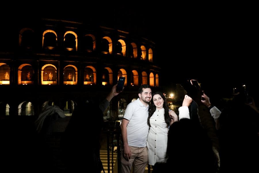 นทท.เยือนแลนด์มาร์กดังกรุงโรม ช่วงหยุด 'เทศกาลอีสเตอร์