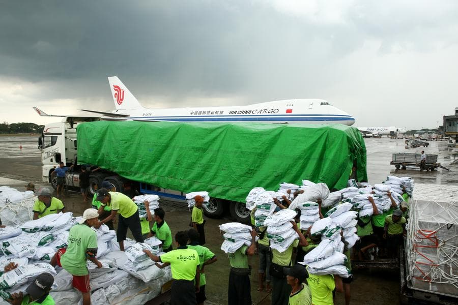 จีนส่งของช่วยเหลือฉุกเฉิน ชุด 6 ให้เมียนมา