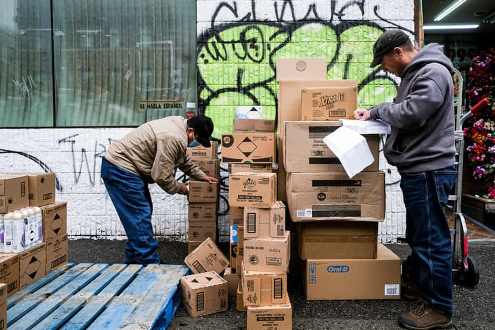 สหรัฐฯ เพิ่มงานเดือนเม.ย. 1.77 แสนอัตรา ขณะรัฐบาลกลางจ้างงานลดลงต่อเนื่อง