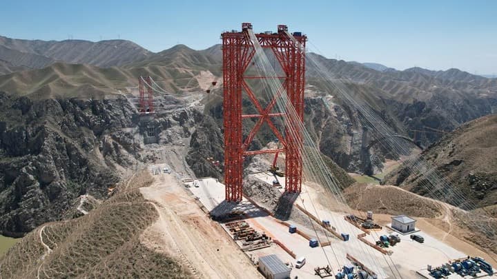 งานสร้างโครงหลัก 'สะพานเถาเหอ' เริ่มต้นในกานซู่