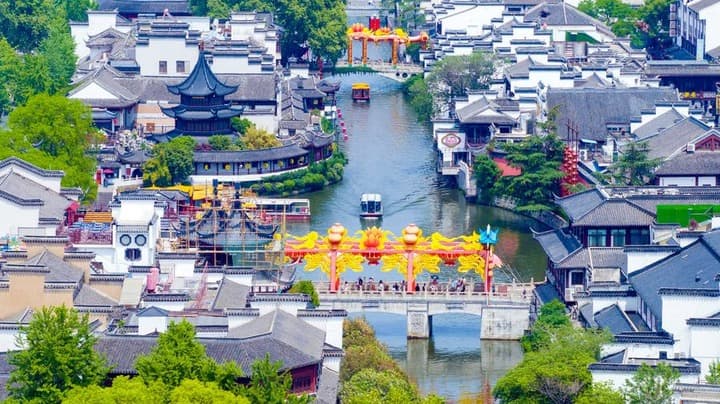 แหล่งท่องเที่ยวทั่วจีนคึกคัก รับหยุดยาววันแรงงาน