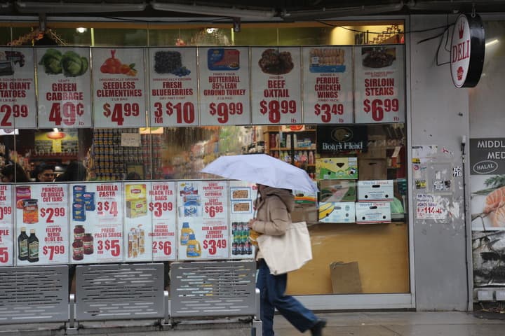 เศรษฐกิจสหรัฐฯ ไตรมาสแรกหดตัว 0.3%