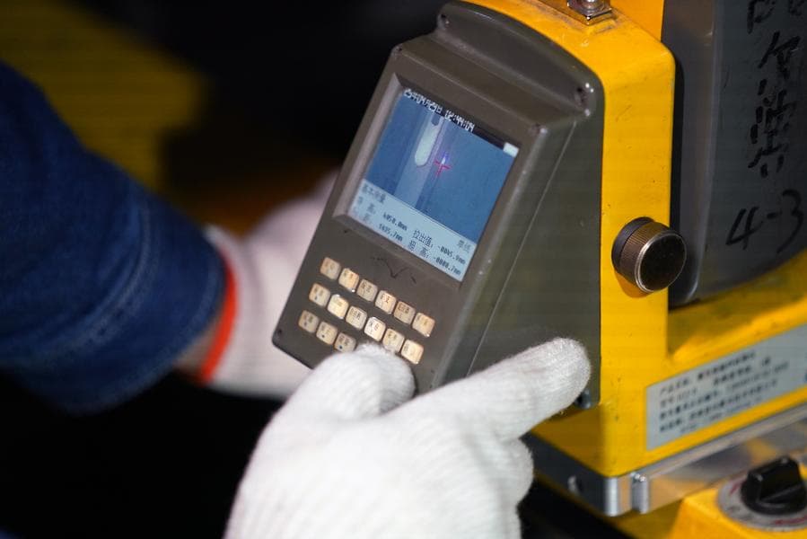 งานซ่อมบำรุงการจ่ายไฟ 'อุโมงค์รถไฟใต้ดิน' ในฮาร์บิน