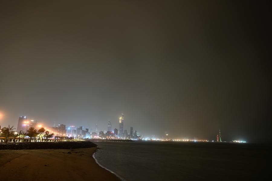 พายุฝุ่นพัดถล่มเมืองหลวงคูเวต