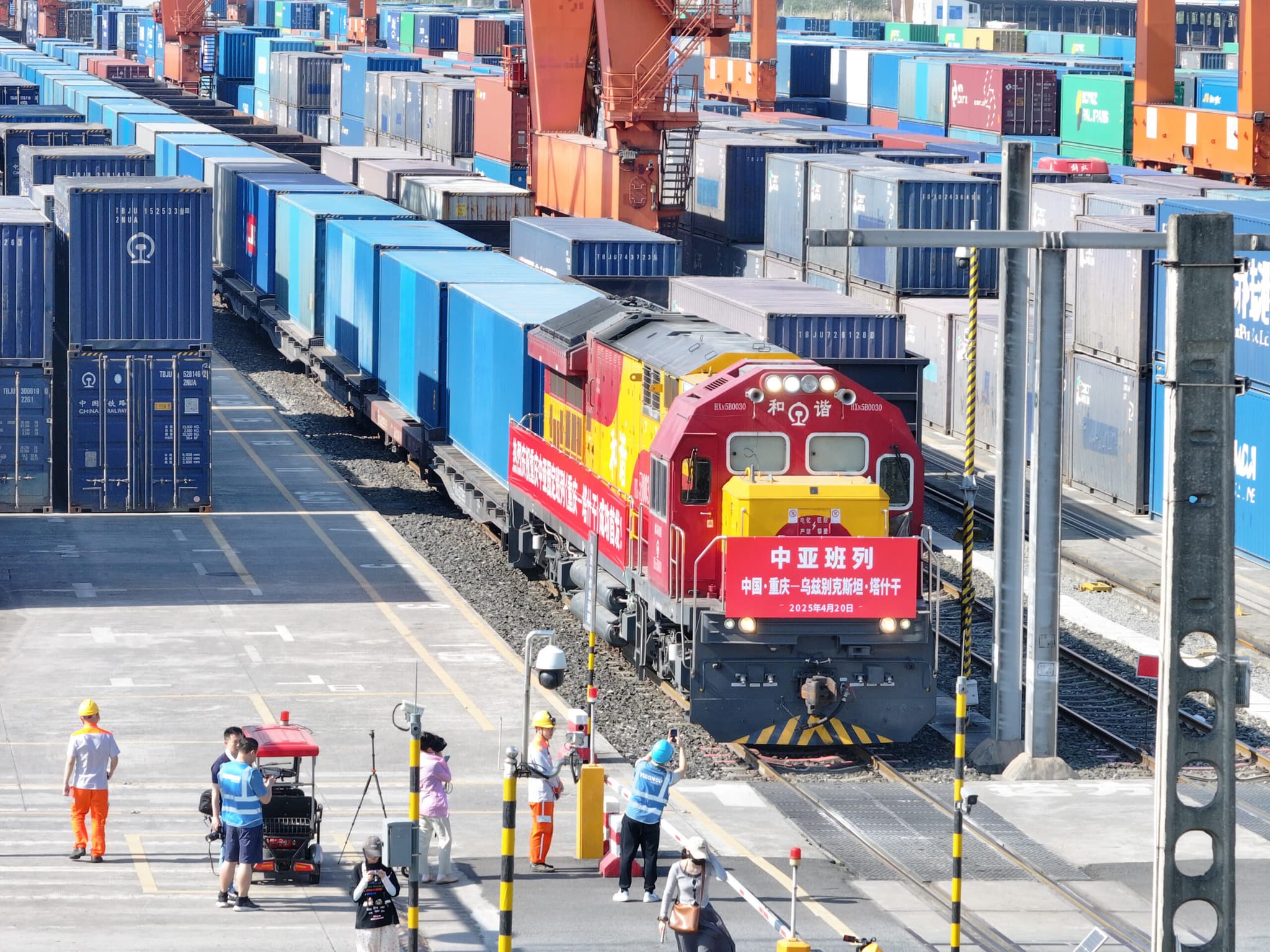 รถไฟจีนขนส่ง 'สินค้า' ปริมาณเพิ่มขึ้น 3.6% ช่วงม.ค.-เม.ย.