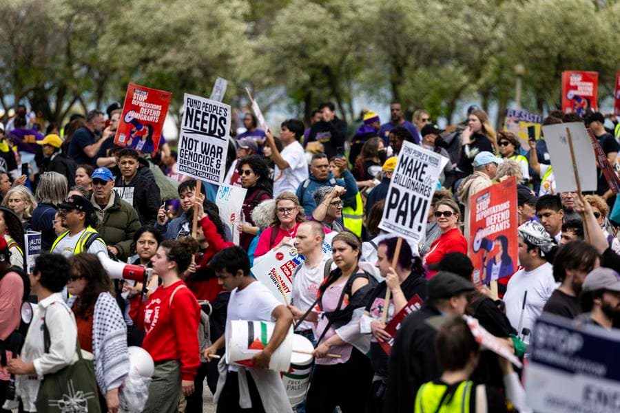 บัฟเฟตต์เตือนสหรัฐฯ ไม่ควรใช้ 'การค้า' เป็นอาวุธ