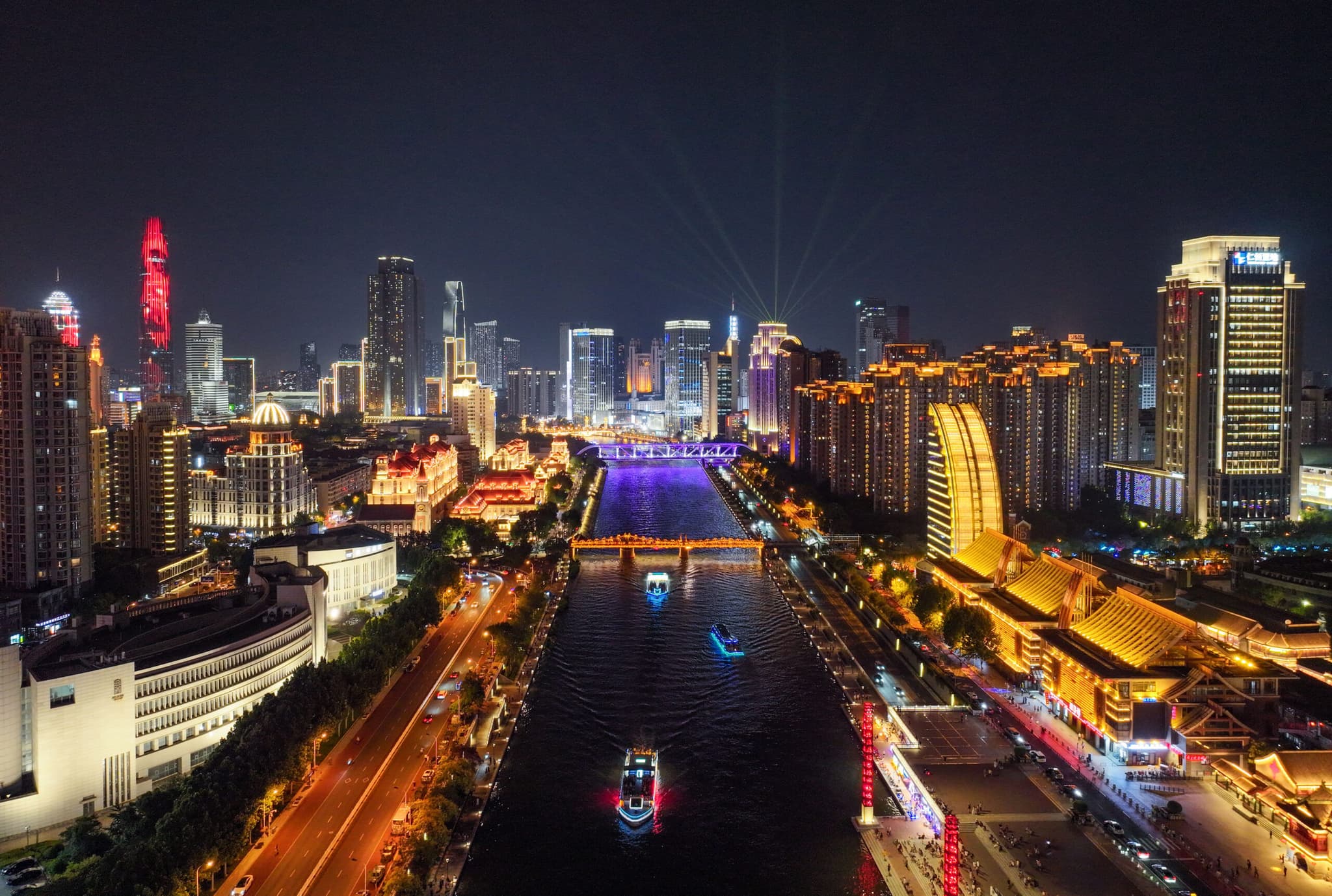 หลี่เฉียงเรียกร้องการดำเนินงานสร้างสรรค์ในความร่วมมือทาง 'เศรษฐกิจ-การค้าโลก