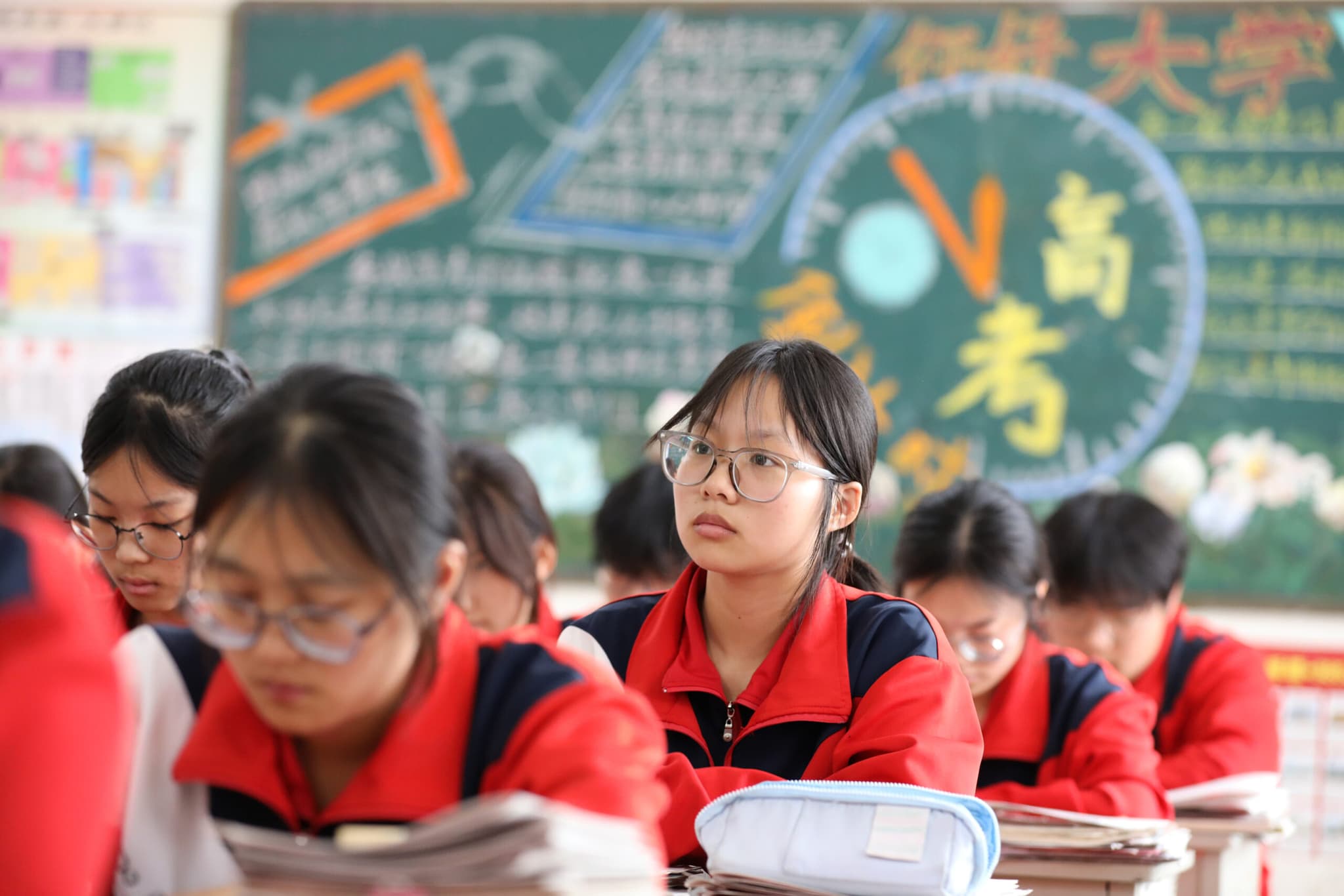 เด็กม.6 ทั่วจีนเตรียมพร้อม 'สอบเกาเข่า' ครั้งสำคัญในชีวิต