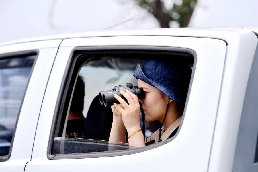 รู้จักหญิงจีน 'ผู้พิทักษ์กวางหมีลู่' ประสานมนุษย์-ธรรมชาติกลมกลืน