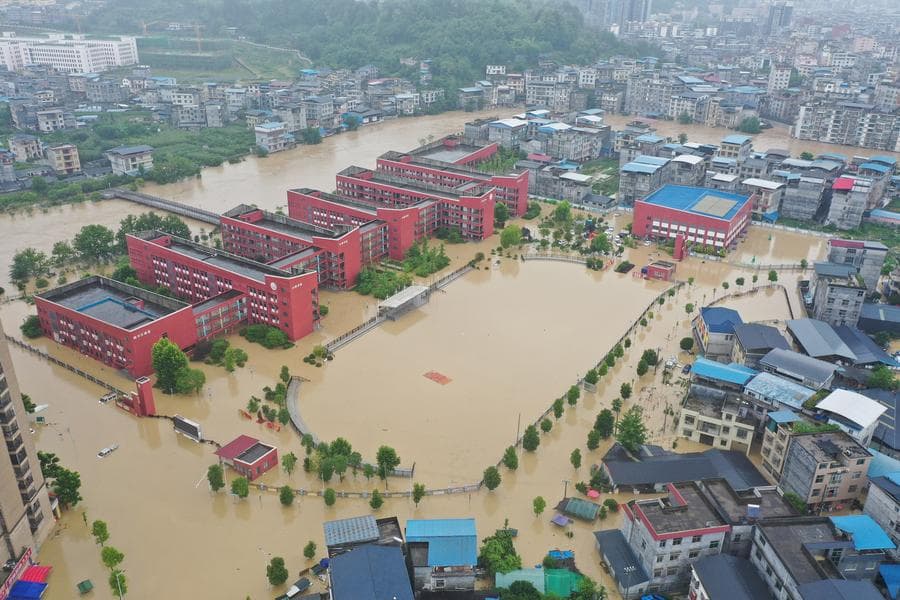 จีนสั่งรับมือฉุกเฉินระดับ 4 คุม 'น้ำท่วม' ใน 9 ภูมิภาค