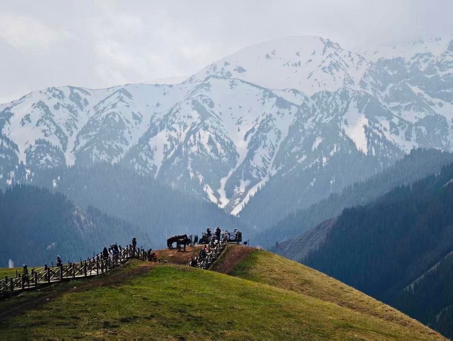 ซินเจียงเปิดตัว 'ทางหลวงชมวิว' 6 สายใหม่ กระตุ้นการท่องเที่ยว