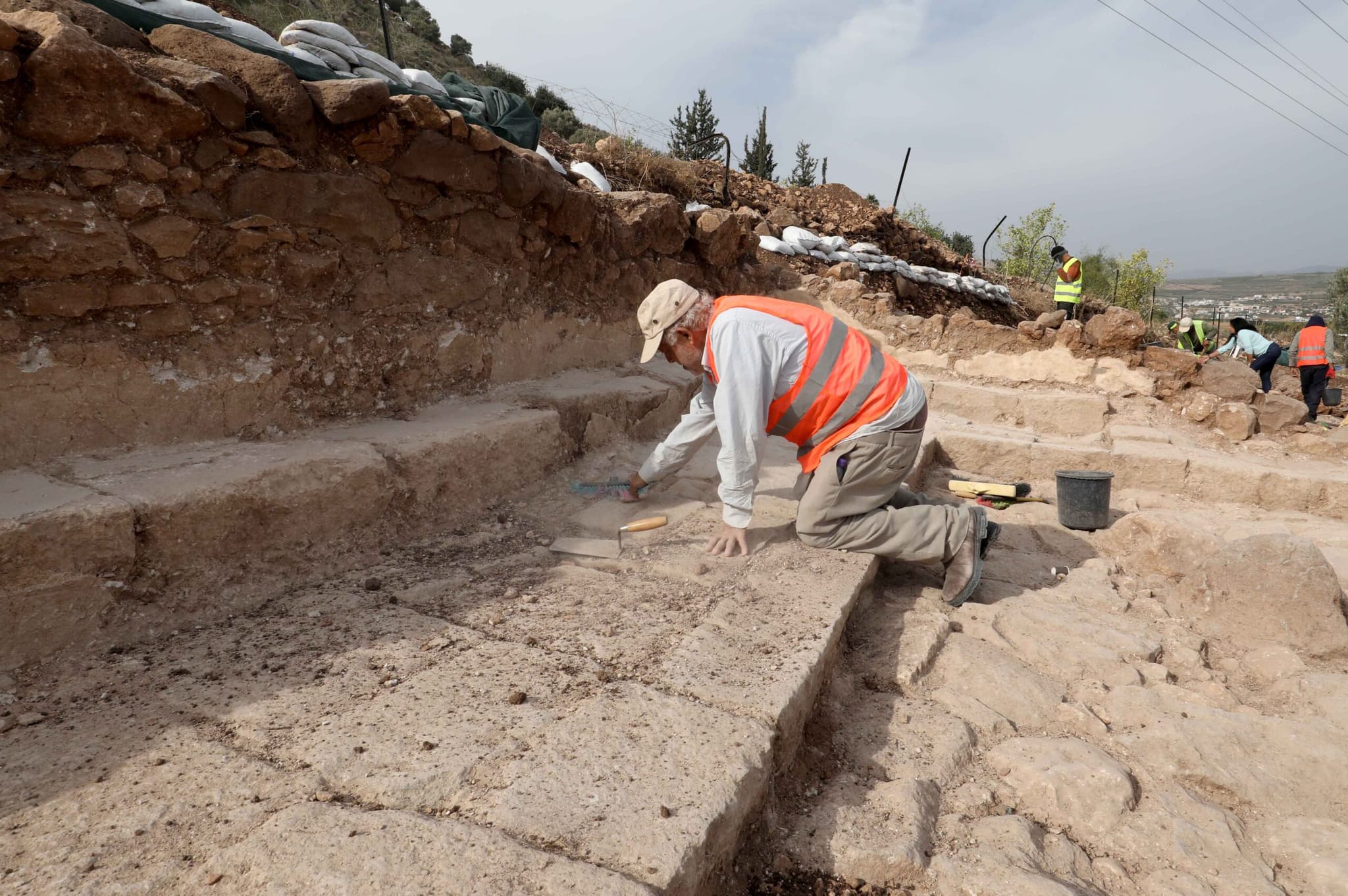 ศึกษาชี้มนุษย์ยุคแรกอาจ 'รมควันเนื้อสัตว์' ถนอมอาหาร ตั้งแต่ 1 ล้านปีก่อน