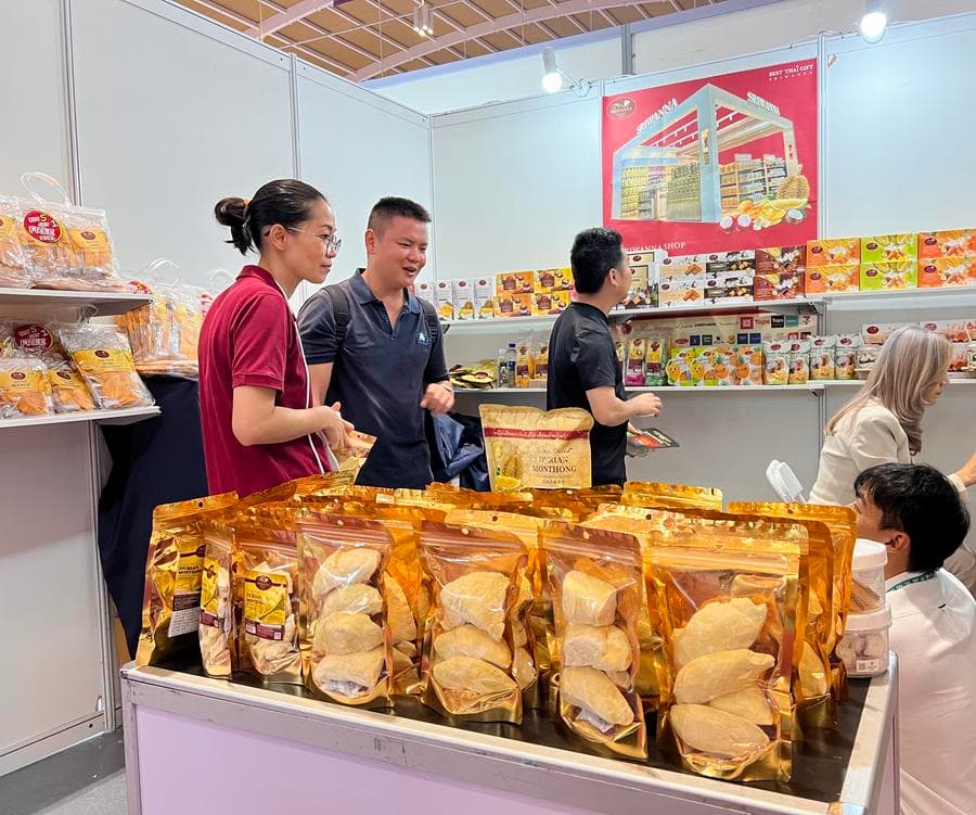 รถไฟจีน-ลาวช่วยขน 'ทุเรียนไทยฟรีซดราย' คว้าใจผู้บริโภคชาวจีน