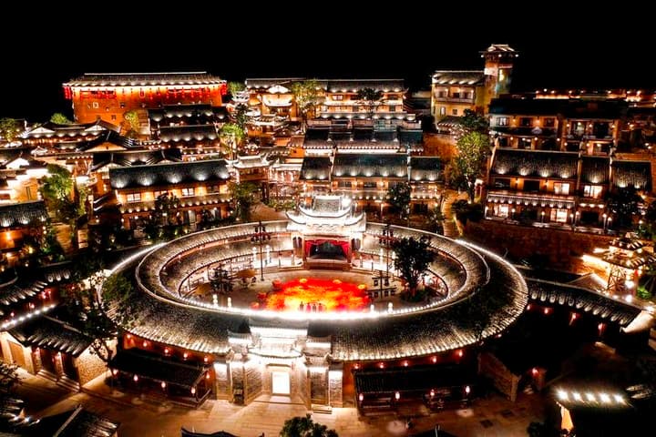 จุดชมวิว 'หุบเขาวั่งเซียน' จากเหมืองเก่าสู่ที่เที่ยว 'ริมผา' ชื่อดัง