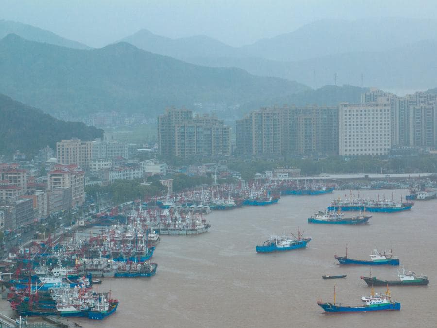 เจ้อเจียงยกระดับรับมือ 'ไต้ฝุ่นโค-เมย์' คาดฝนถล่มหลายพื้นที่