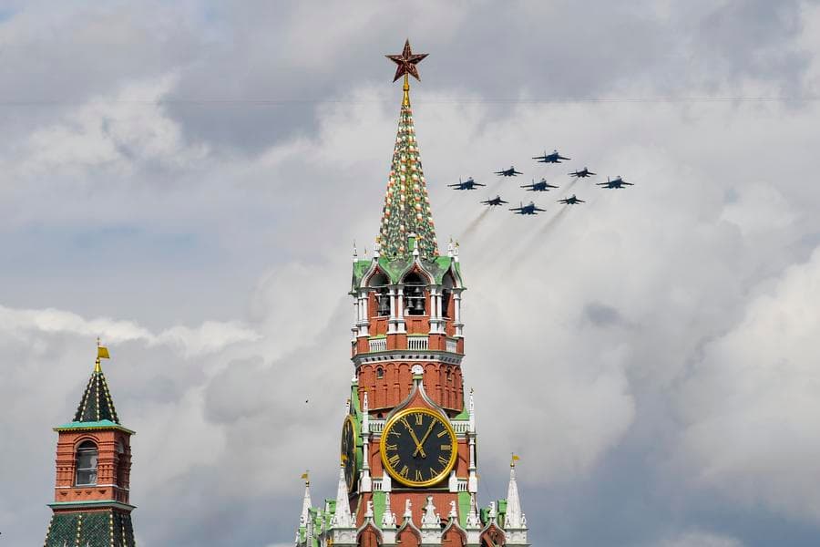 รัสเซียเมินคำขู่ทรัมป์เรื่องยูเครน ขณะสหรัฐฯ เร่งส่งอาวุธหนุน