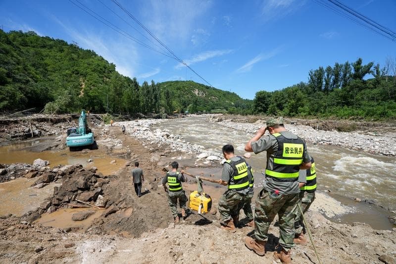 ปักกิ่งลุยงานฟื้นฟู หลังฝนตกหนักถล่มเมือง