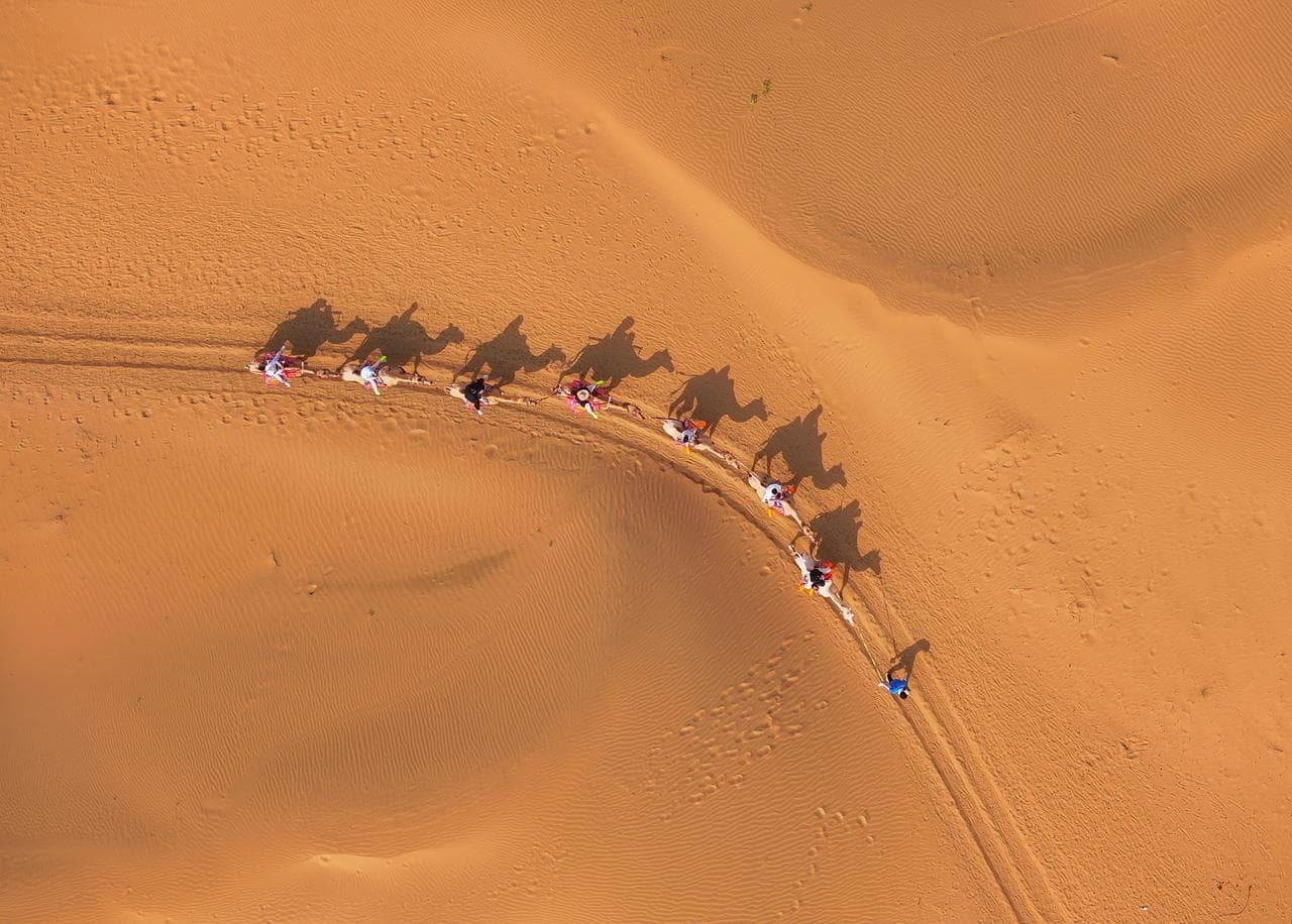 ทะเลทรายคู่ปู้ฉี' ในมองโกเลียใน รับทัพนทท.คึกคัก