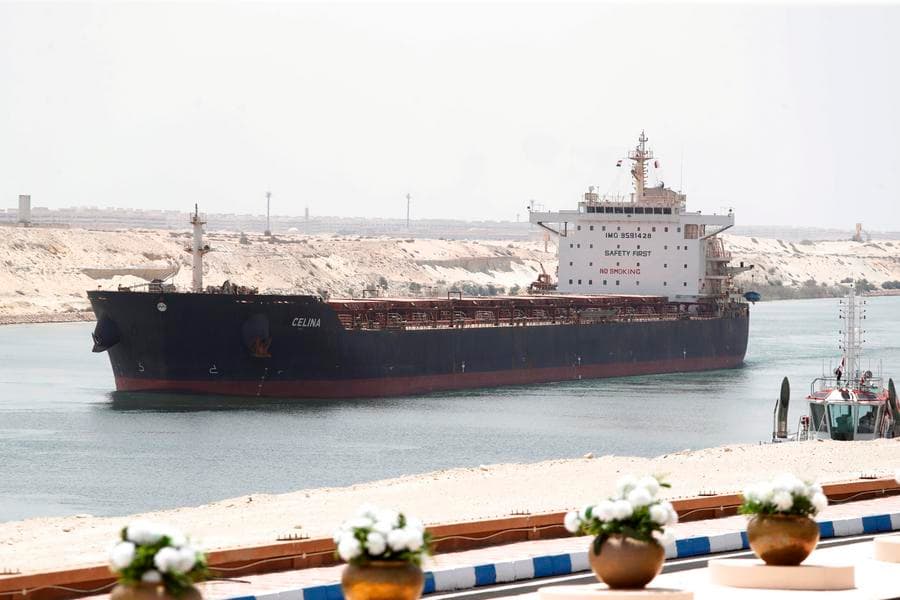 อียิปต์เผย 'คลองสุเอซ' ทำรายได้หลังเป็นของชาติ สูงแตะ 1.53 แสนล้านดอลล์