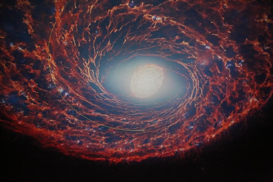 เศษแก้วจากจักรวาล' พบเฉพาะในออสฯ เผยร่องรอยดาวเคราะห์น้อยชนโลกยุคโบราณ