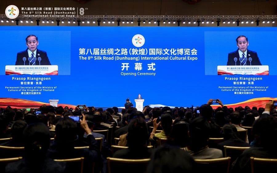 ไทยร่วมงานมหกรรมวัฒนธรรมตุนหวง เผยแพร่นาฏศิลป์-หัตถศิลป์ล้ำค่า