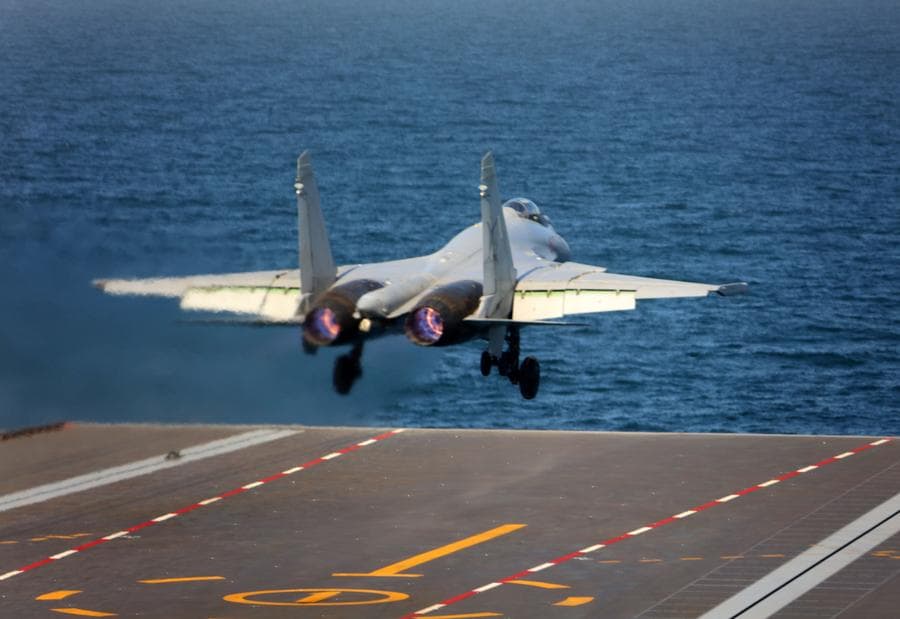 กลาโหมจีนเผย 'เรือบรรทุกเครื่องบินฝูเจี้ยน' ใกล้เข้าประจำการในเร็วๆ นี้