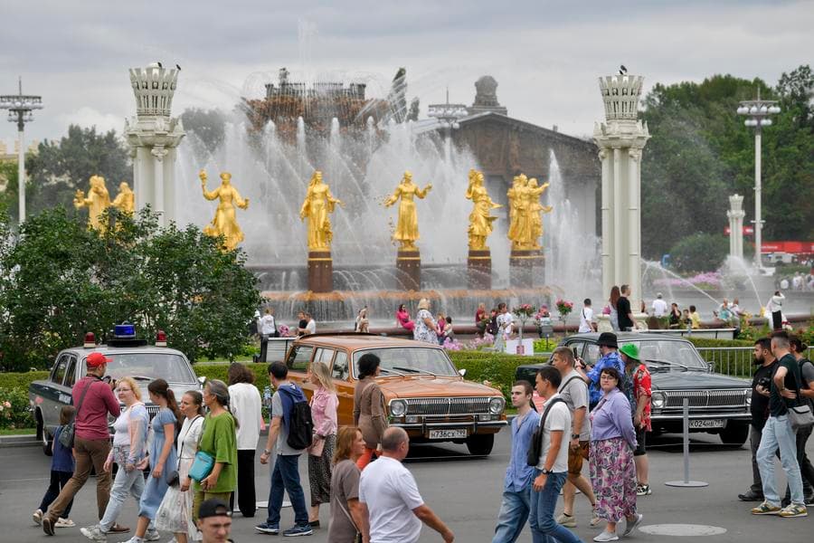จีนเตรียมทดลองใช้นโยบาย 'ฟรีวีซ่า' สำหรับพลเมืองรัสเซีย