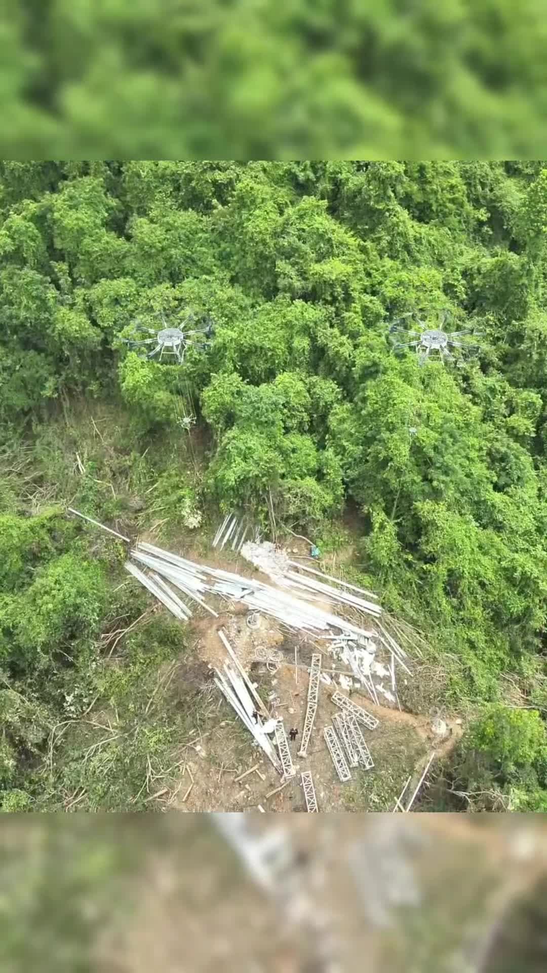 ไหหลำใช้ 'โดรน' ลำเลียงวัสดุสร้างเสาไฟฟ้า ช่วยงานดีเยี่ยม-รักษ์สิ่งแวดล้อม