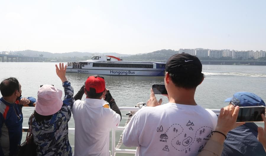 เกาหลีใต้เปิดบริการ 'ฮันกัง บัส' ล่องแม่น้ำฮัน ชมวิวกรุงโซล
