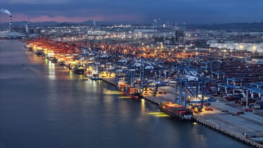 ท่าเรือชินโจวในกว่างซี กุญแจสำคัญในระเบียงการค้าบก-ทะเล