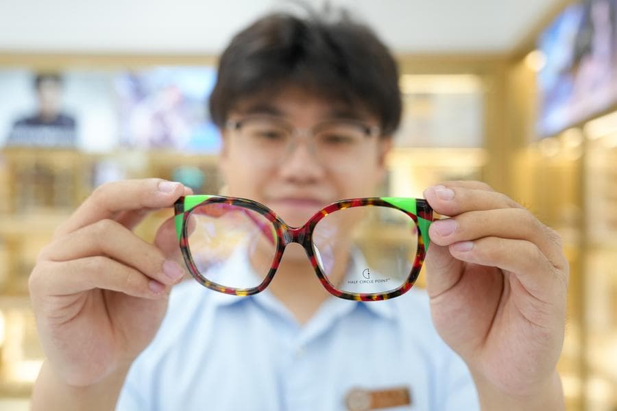 สำรวจ 'เมืองแว่นตา' ในเจียงซู ผลผลิต 800 ล้านอันต่อปี