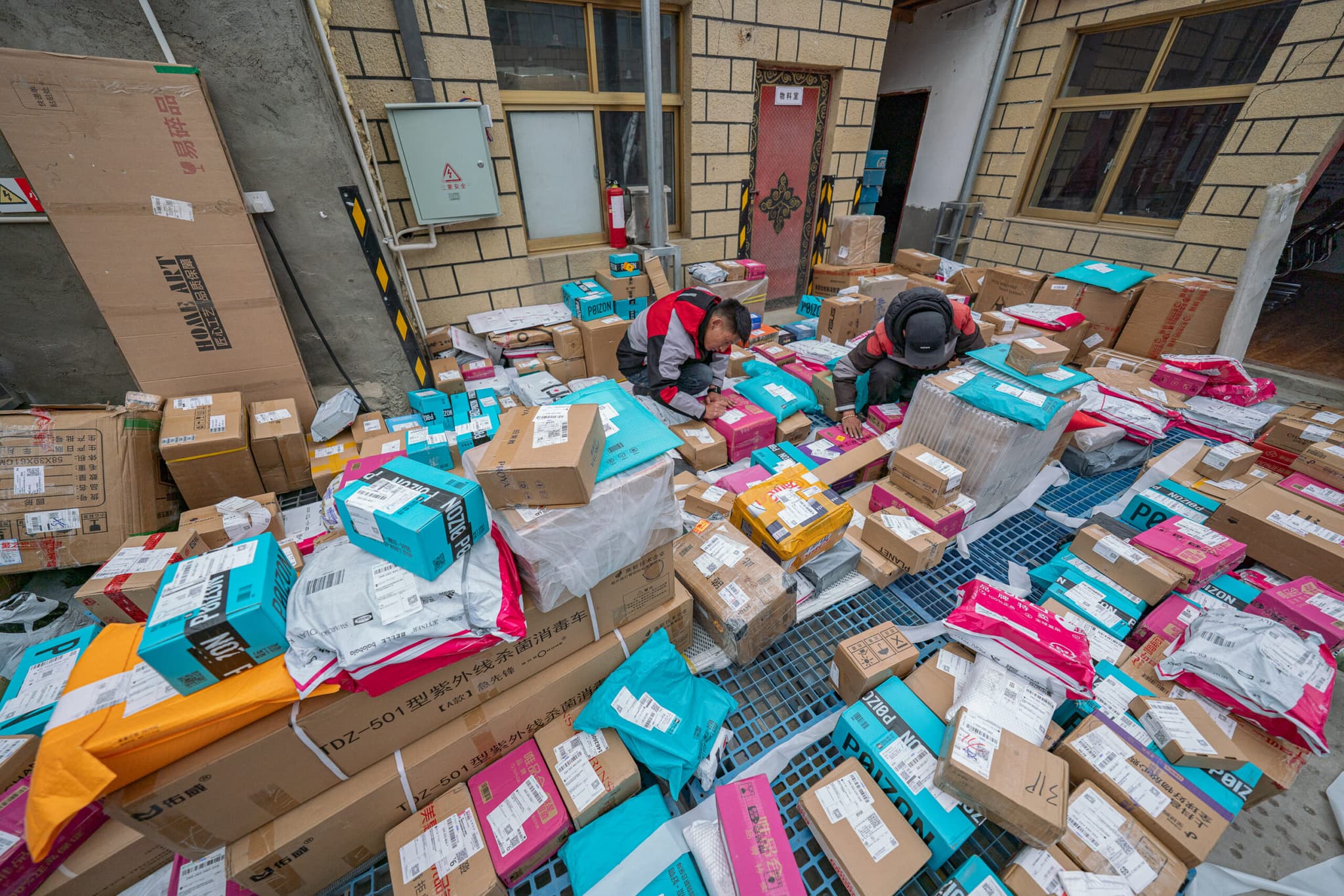 จีนรับทัพ 'พัสดุ' ช่วงหยุดยาววันชาติ-ไหว้พระจันทร์ กว่า 7.2 พันล้านชิ้น