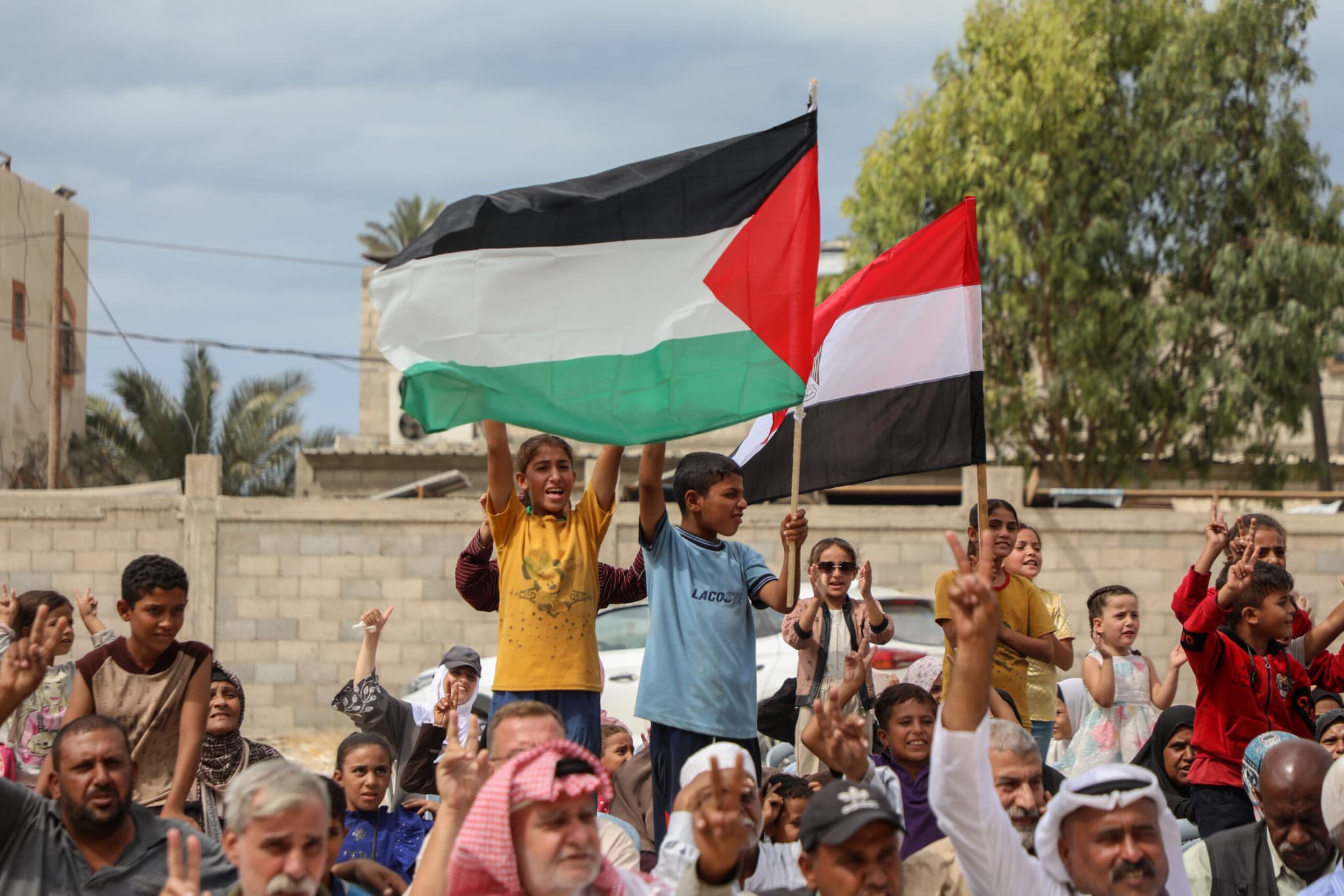 ชาวปาเลสไตน์รวมตัวฉลอง 'ข้อตกลงหยุดยิง' ในกาซา