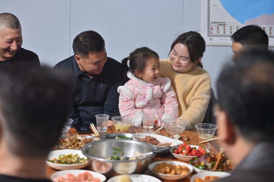 จีนเล็ง 'คลอดฟรี' ทั่วประเทศในปี 2026 หนุนประชาชนมีลูก