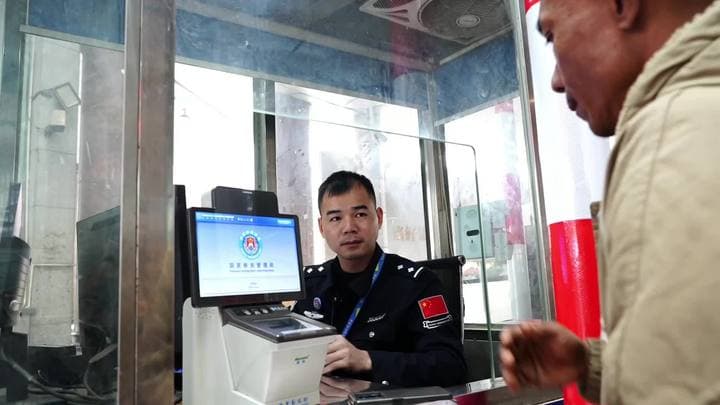 ชายแดนจีน-เมียนมาคึกคัก ยอดผ่านด่านรุ่ยลี่ทะลุ 5 ล้านคน การค้าชายแดนโต 120%