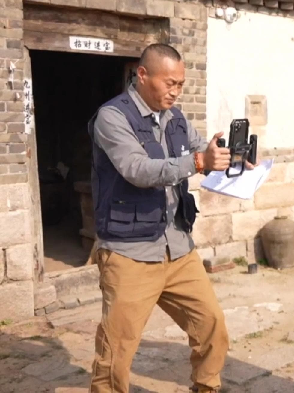 ม้ามืดโลกละครสั้น! ชาวบ้านในชิงเต่ารวมตัวถ่าย 'ละครสั้น' จนไวรัล ยอดชมทะลุ 230 ล้านครั้ง