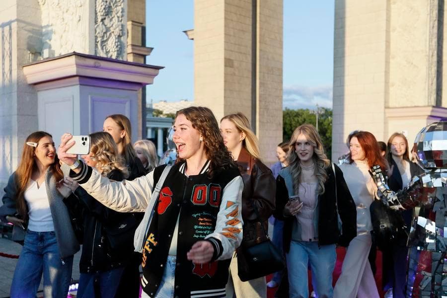 รัสเซียคาดไฟเขียวใช้วัคซีน mRNA รักษามะเร็งผิวหนังเมลาโนมา ในปี 2026