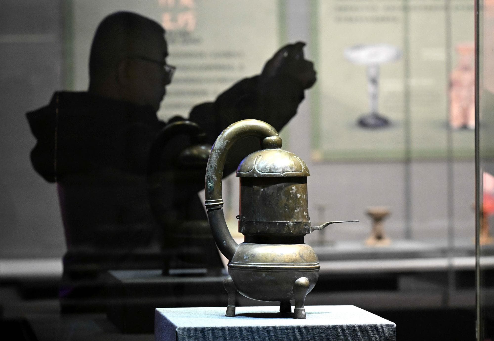 พิพิธภัณฑ์เหอเป่ยเปิดนิทรรศการ 'ตะเกียงจีน' โชว์โบราณวัตถุ 150 ชิ้น